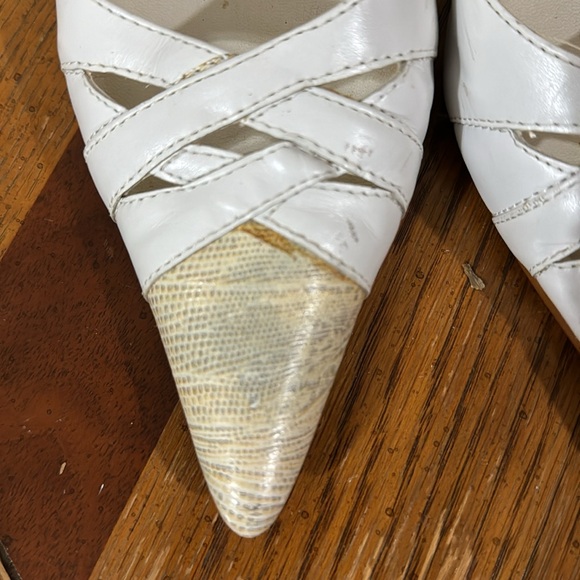 ⭐️ Via Uno White Heels (size 9; fits like 8.5) - Picture 5 of 5